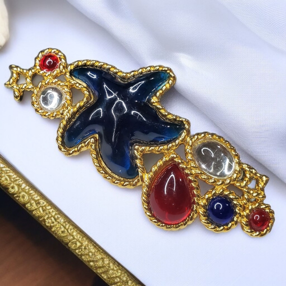 TRIFARI Vintage Starfish Cabochon Brooch